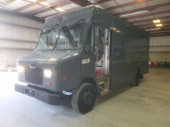  Salvage Freightliner Chassis M