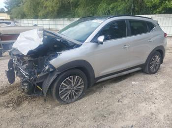  Salvage Hyundai TUCSON