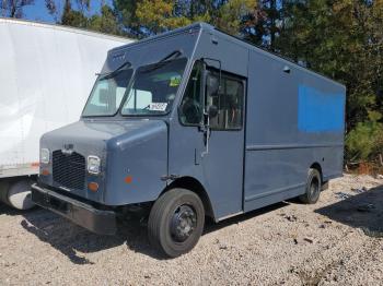  Salvage Freightliner Chassis M