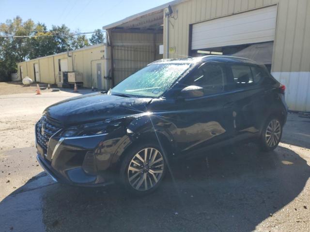  Salvage Nissan Kicks