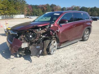  Salvage Toyota Highlander