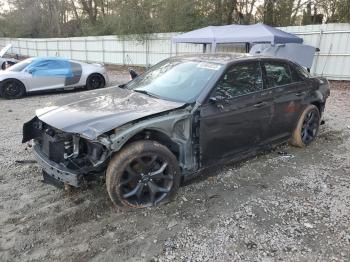  Salvage Chrysler 300