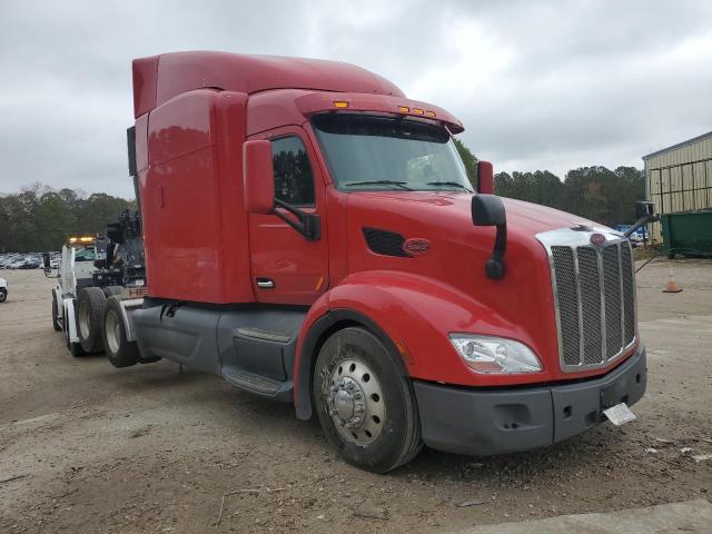  Salvage Peterbilt 579