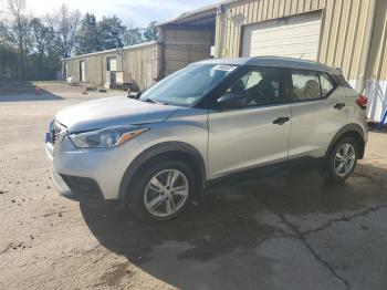  Salvage Nissan Kicks