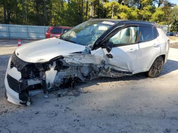  Salvage Jeep Compass