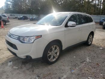  Salvage Mitsubishi Outlander