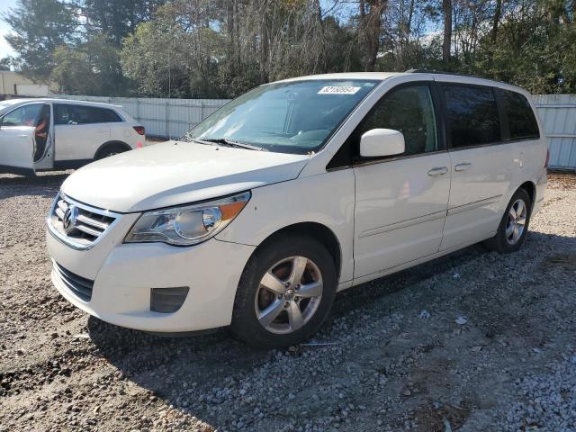  Salvage Volkswagen Routan