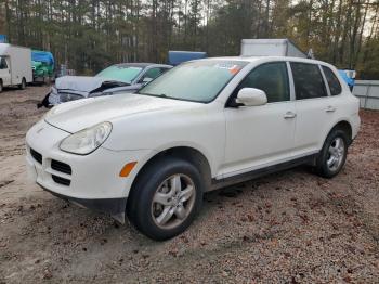  Salvage Porsche Cayenne