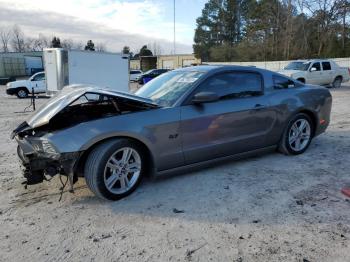  Salvage Ford Mustang