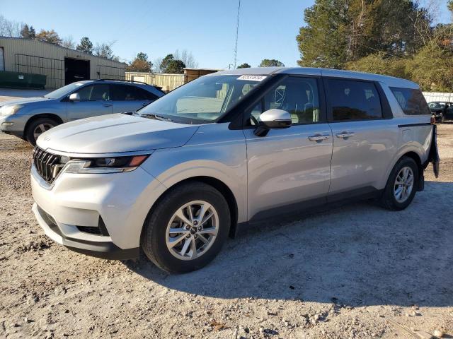  Salvage Kia Carnival