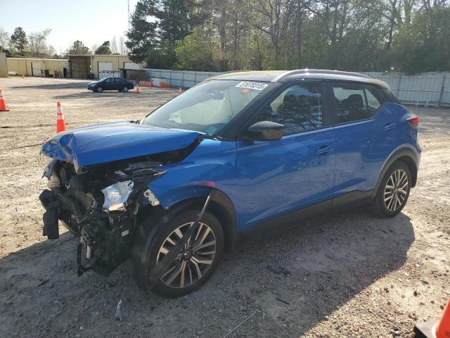  Salvage Nissan Kicks