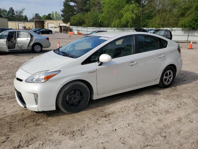 Salvage Toyota Prius
