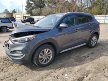  Salvage Hyundai TUCSON