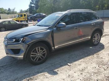  Salvage Volkswagen Touareg