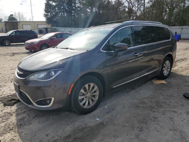  Salvage Chrysler Pacifica