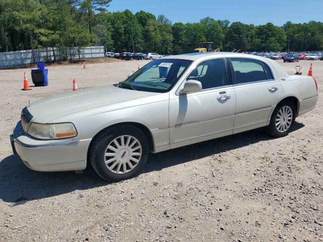  Salvage Lincoln Towncar