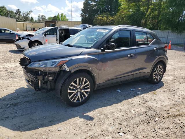  Salvage Nissan Kicks