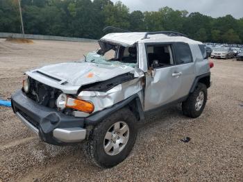  Salvage Toyota FJ Cruiser