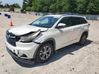  Salvage Toyota Highlander