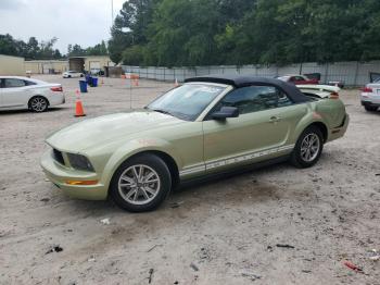  Salvage Ford Mustang