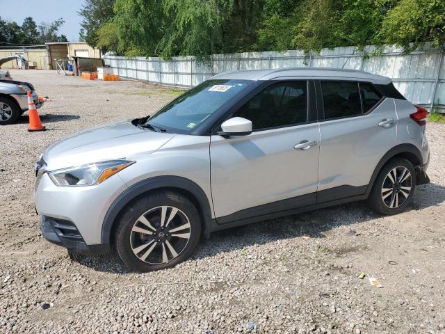  Salvage Nissan Kicks
