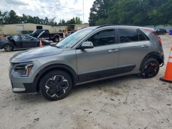  Salvage Kia Niro