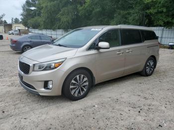  Salvage Kia Sedona
