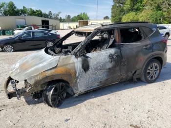  Salvage Kia Seltos