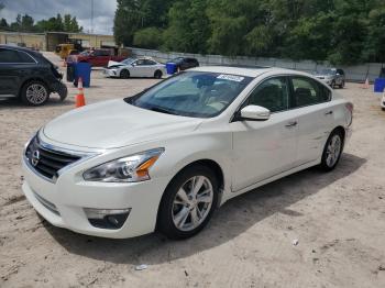  Salvage Nissan Altima