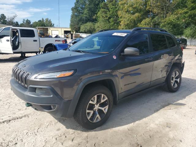  Salvage Jeep Cherokee