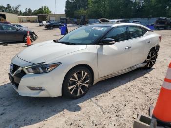  Salvage Nissan Maxima