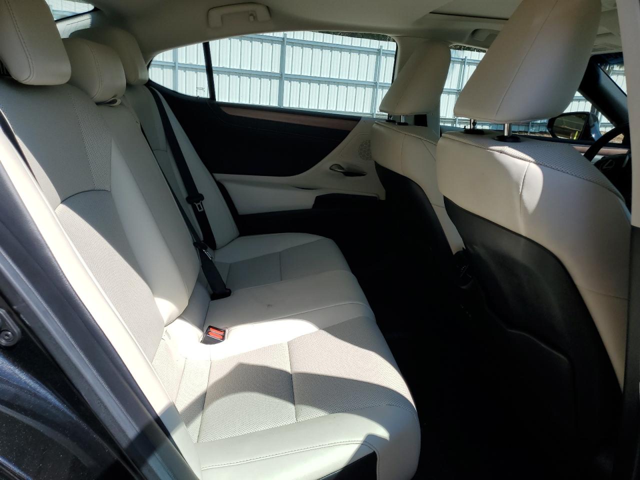 Lexus Es 350 Base Image 4