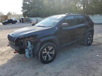  Salvage Jeep Cherokee