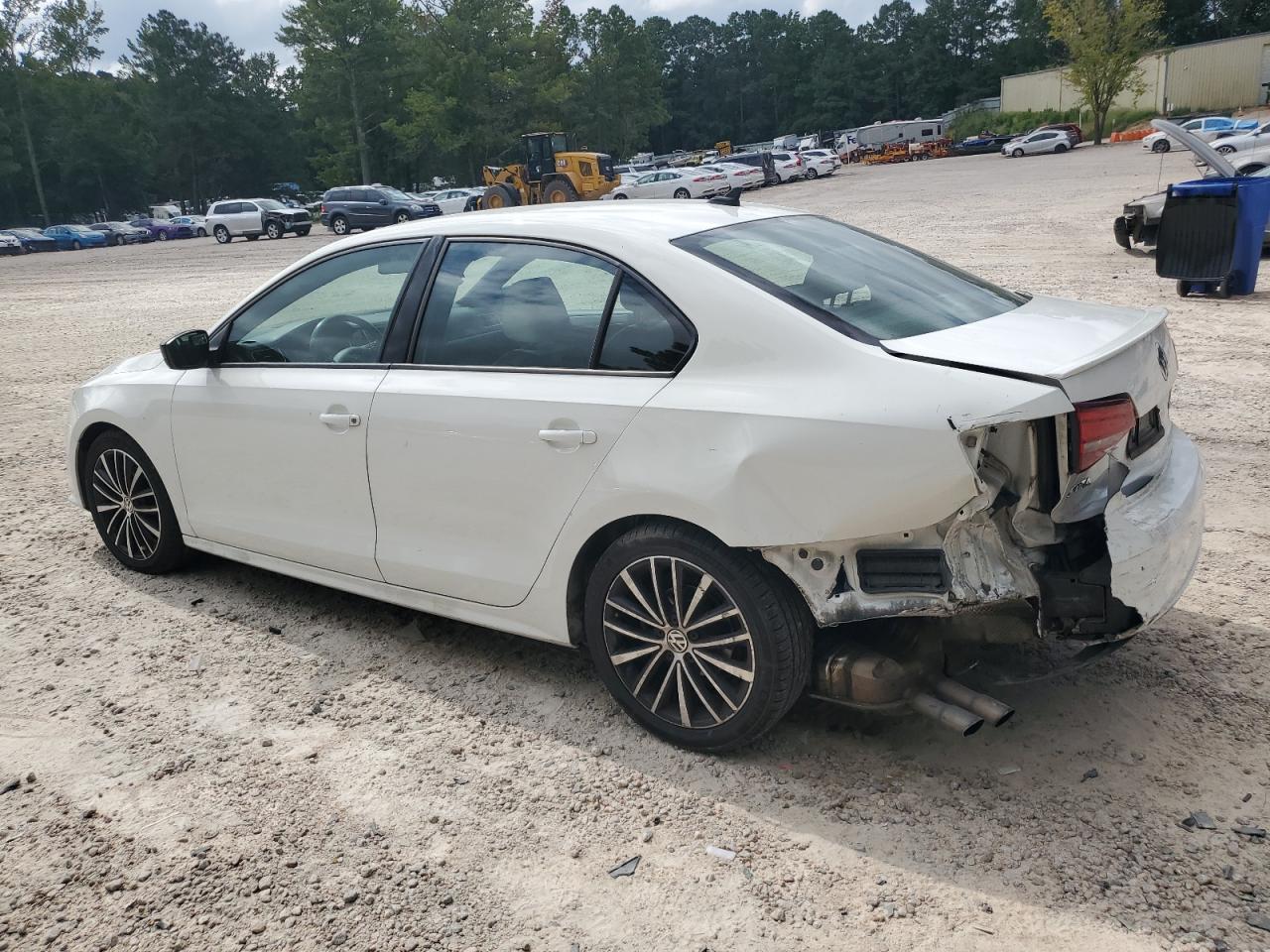 Volkswagen Jetta Sport Image 12