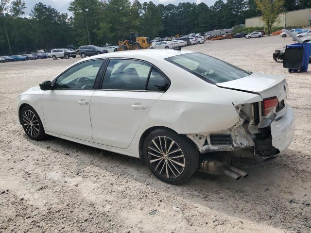 Volkswagen Jetta Sport Image 12