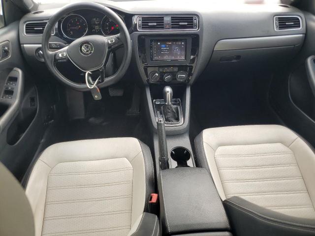 Volkswagen Jetta Sport Image 9