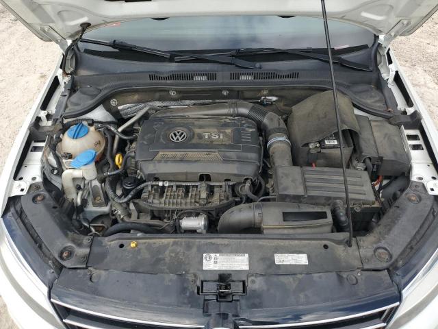 Volkswagen Jetta Sport Image 11