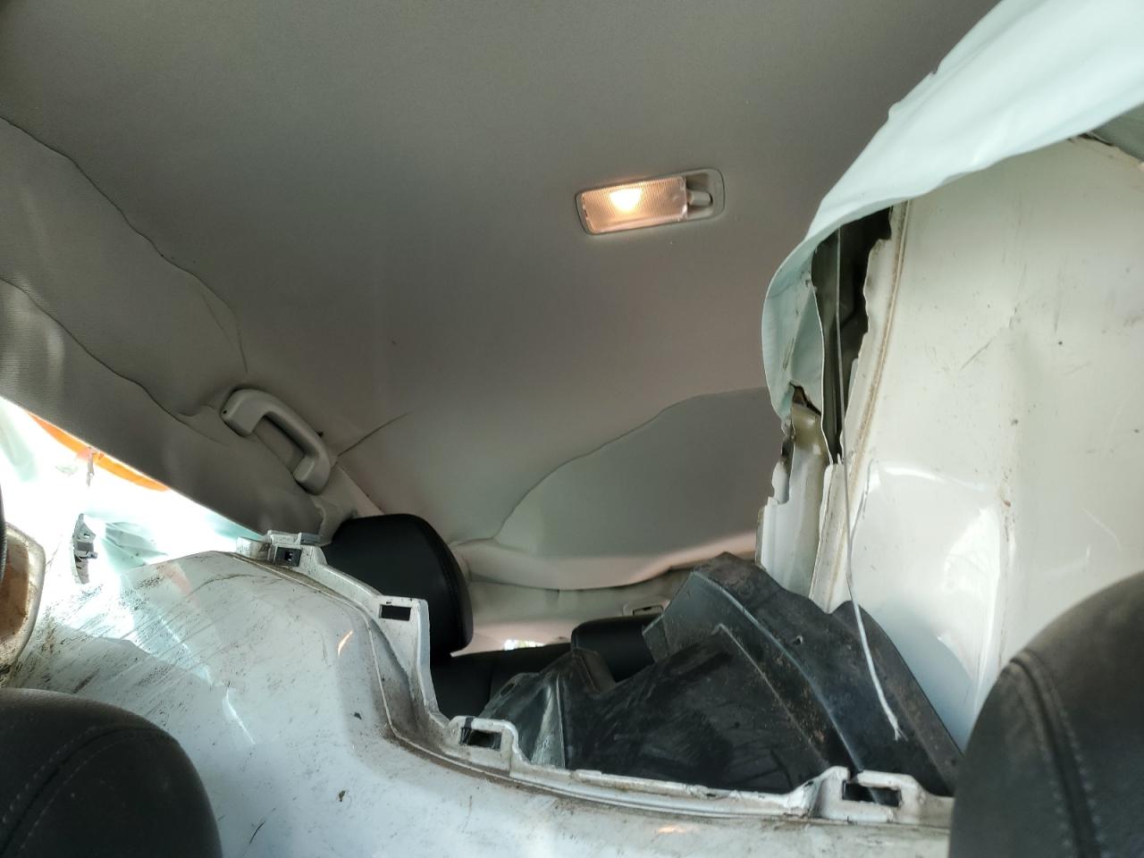 Nissan Rogue S Image 7