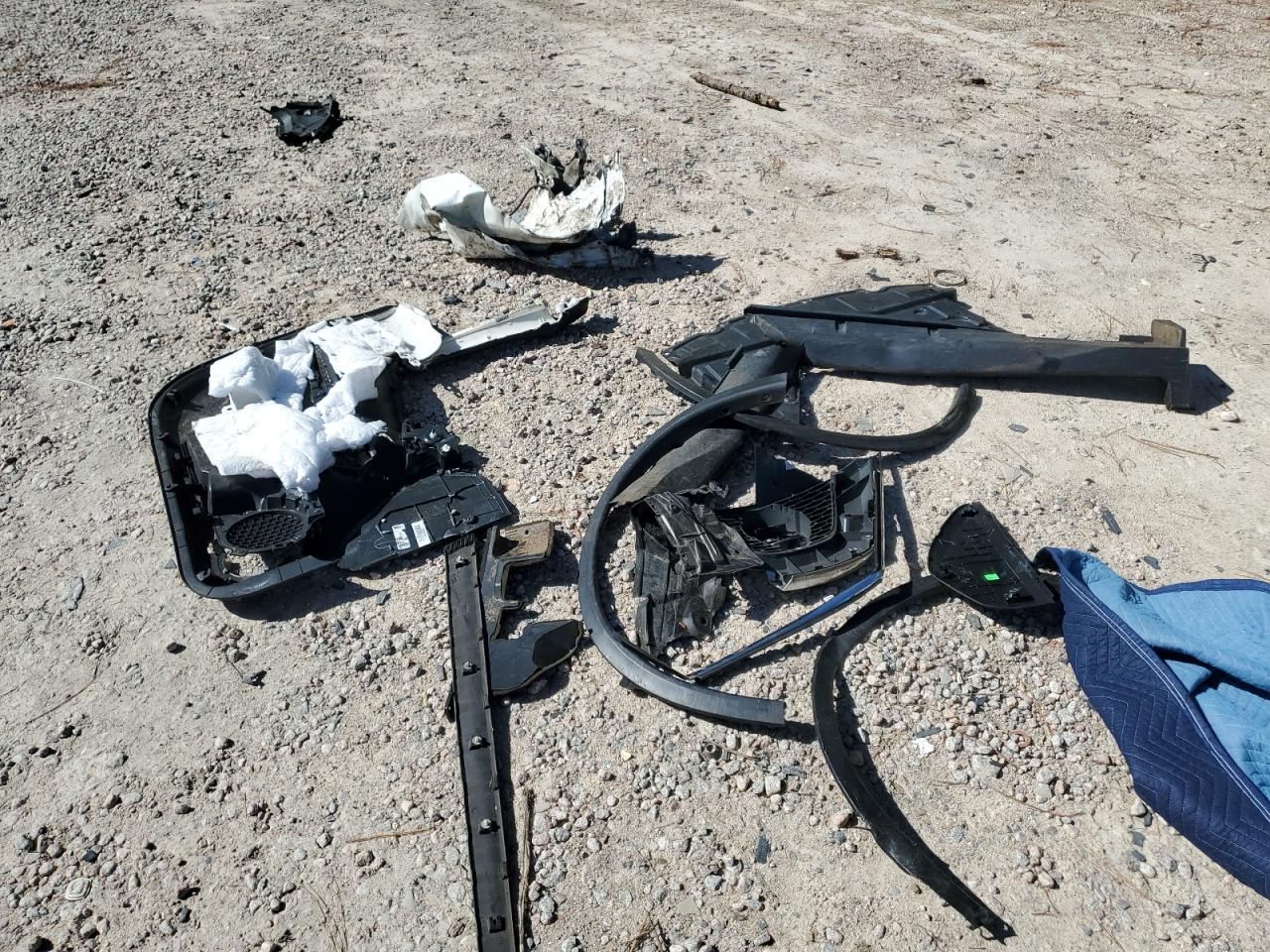 Nissan Rogue S Image 8