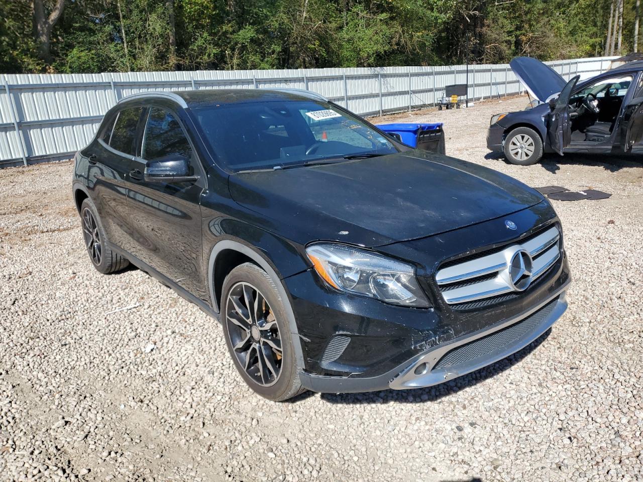 Mercedes-Benz GLA 250 Image 2