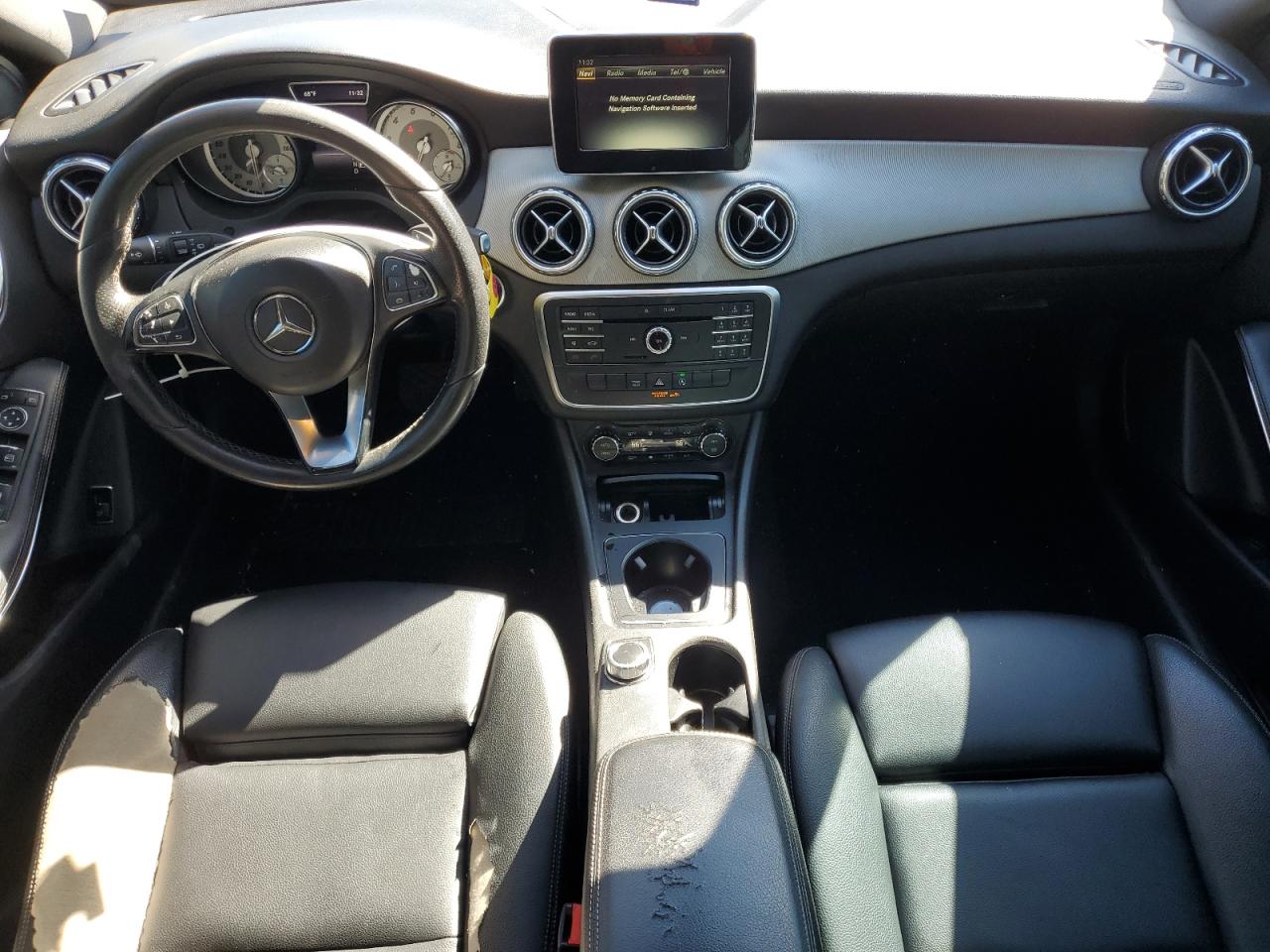 Mercedes-Benz GLA 250 Image 8