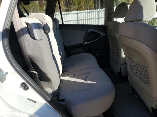 Toyota RAV4 Limited Image 3