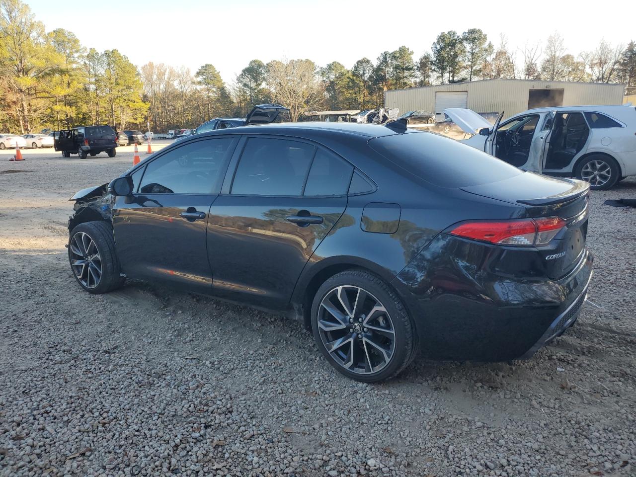 Toyota Corolla Se Image 10