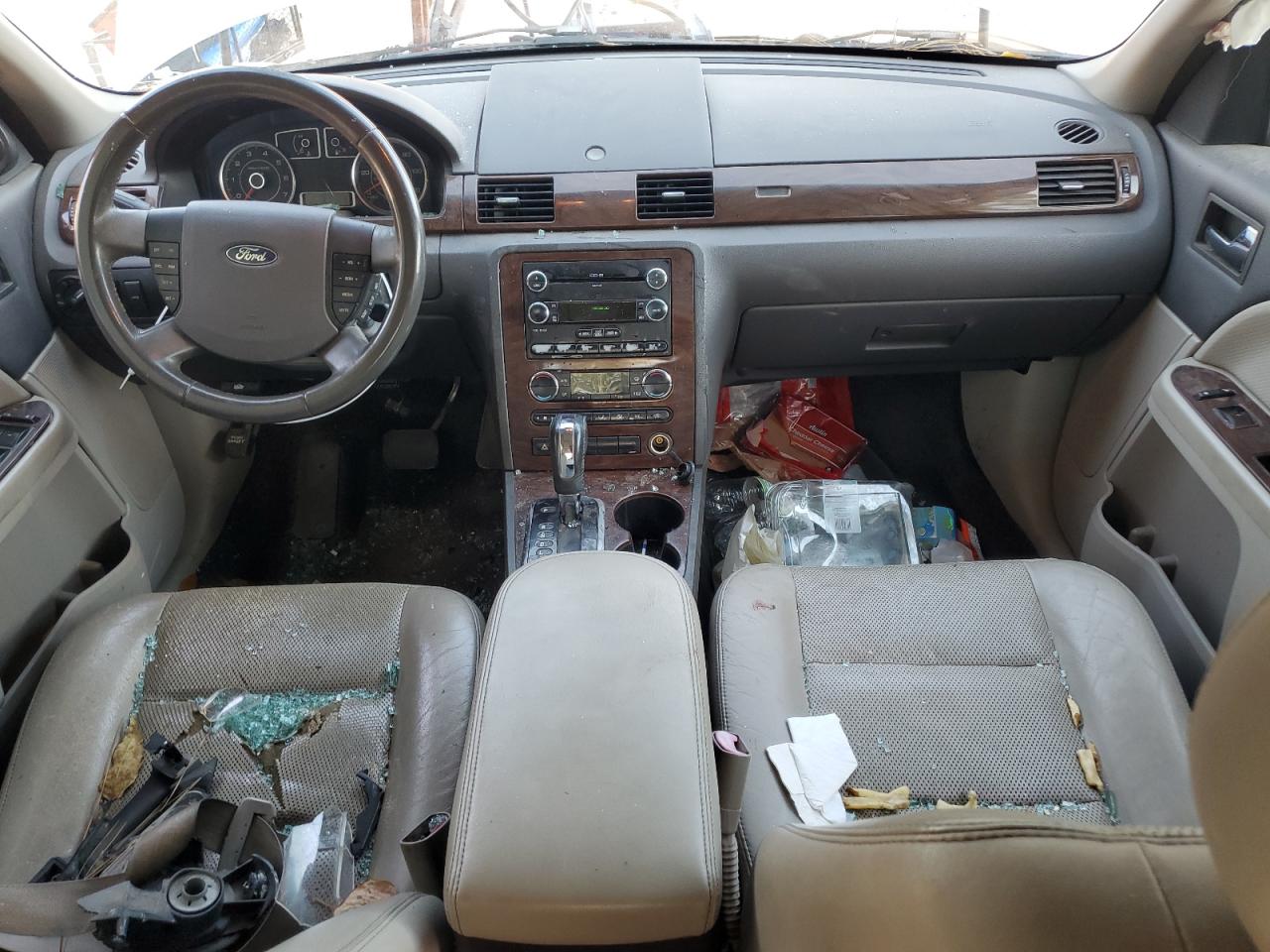 Ford Taurus Sel Image 7