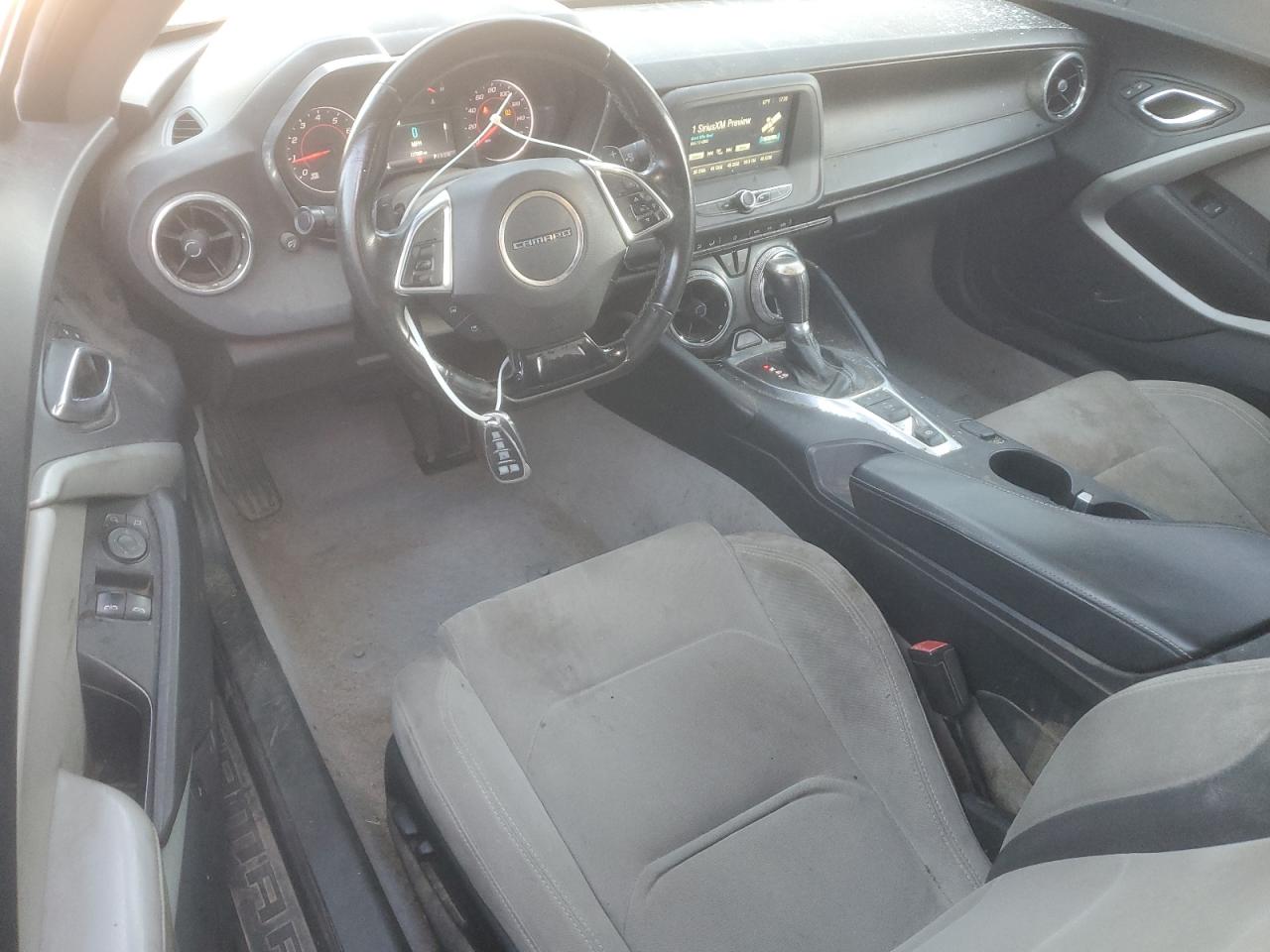 Chevrolet Camaro Lt Image 9