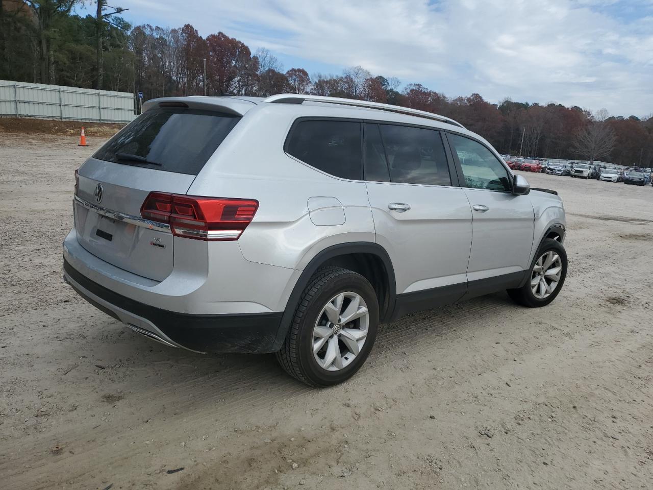 Volkswagen Atlas Se Image 3