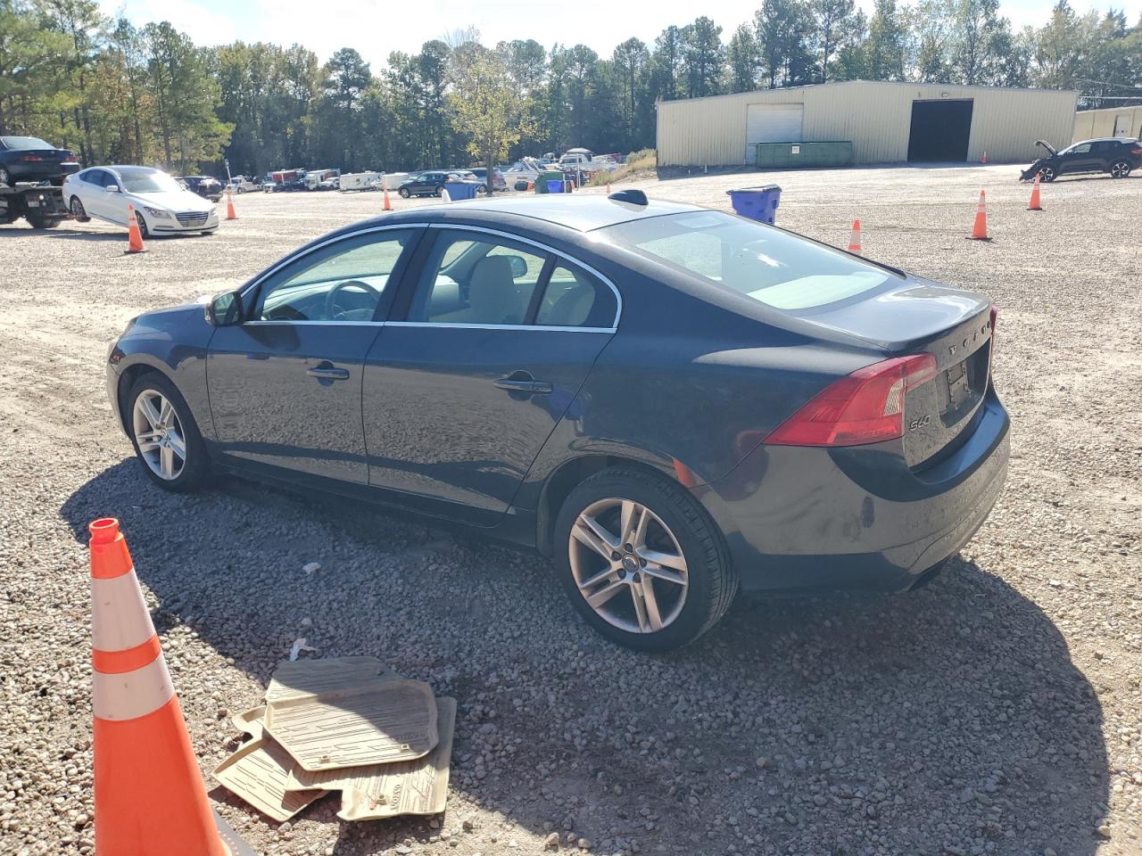 Volvo S60 Premier Image 2