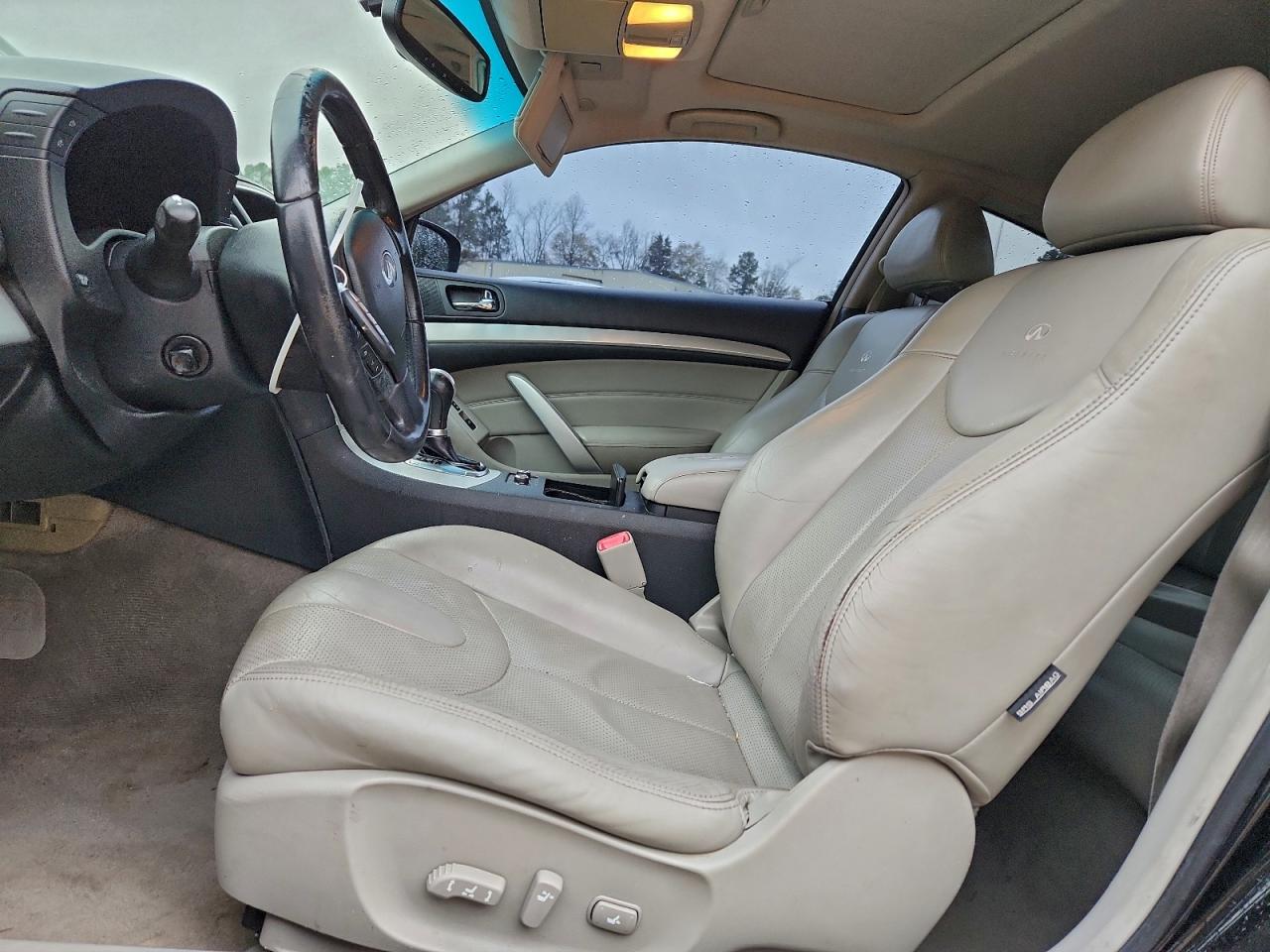 INFINITI G37 Base Image 4