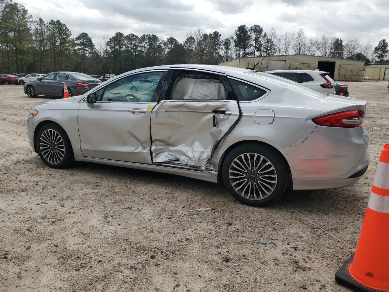 Ford Fusion Se Image 10