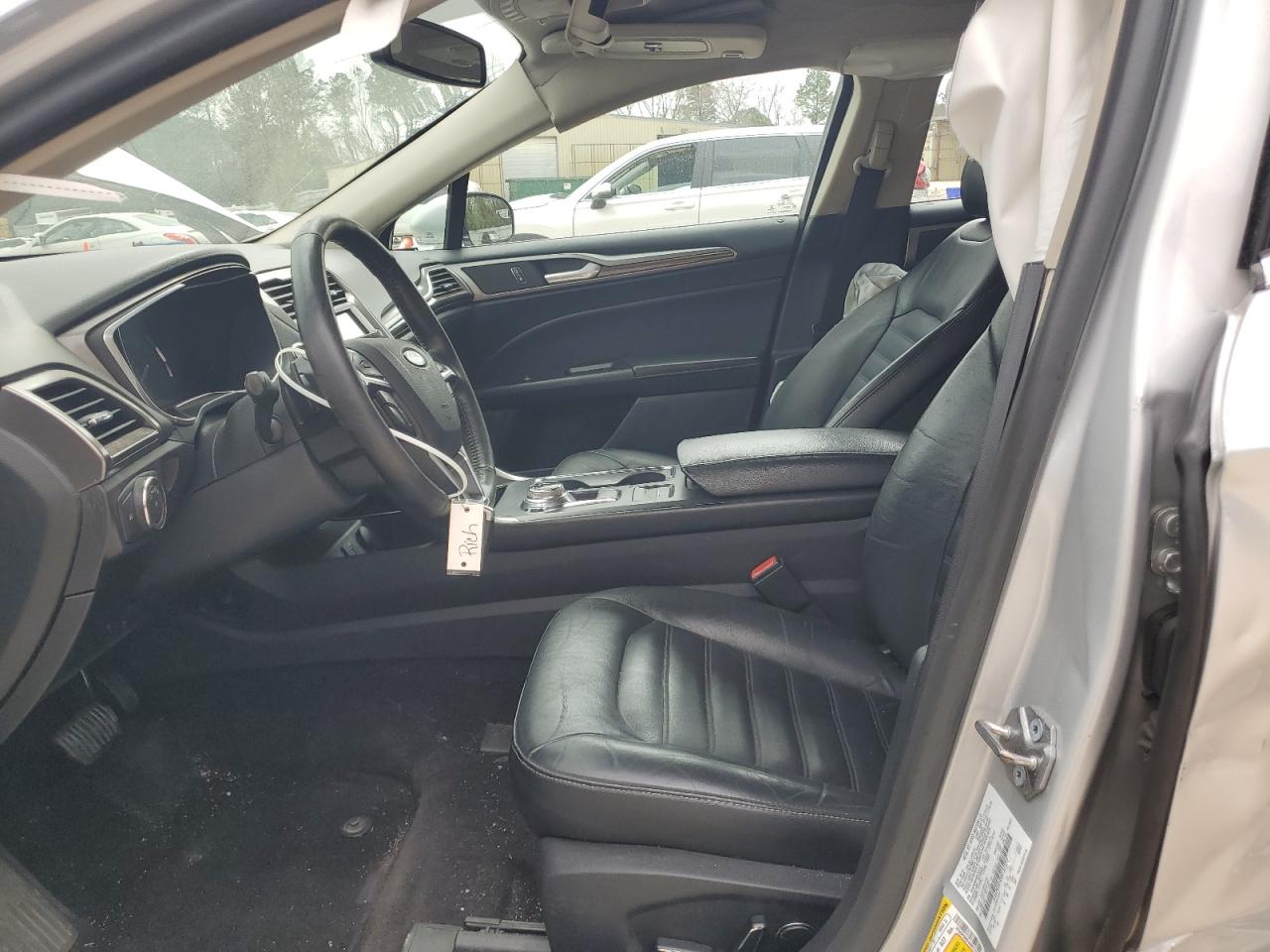 Ford Fusion Se Image 12